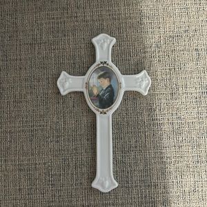 ✝️New in box. boys 1st Communion wall cross✝️